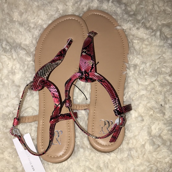 Sandals - Picture 3 of 3